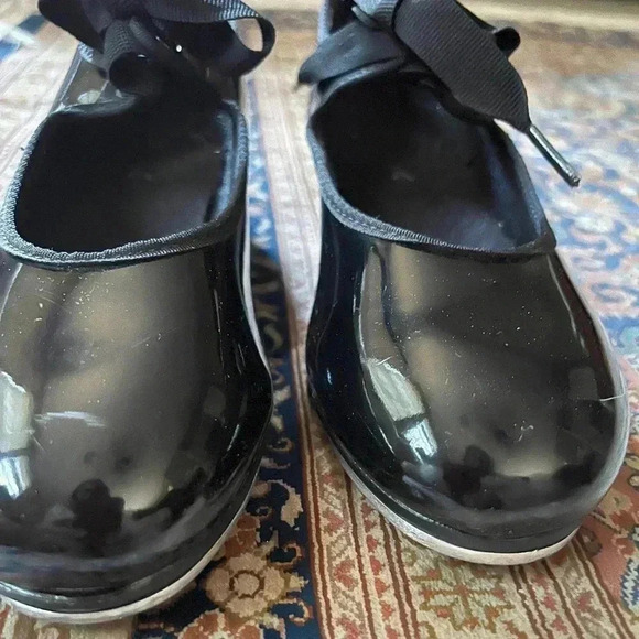 EUC Capezio tap shoes. Worn a few times to finish out the tap season.W5, M7 - Picture 6 of 8